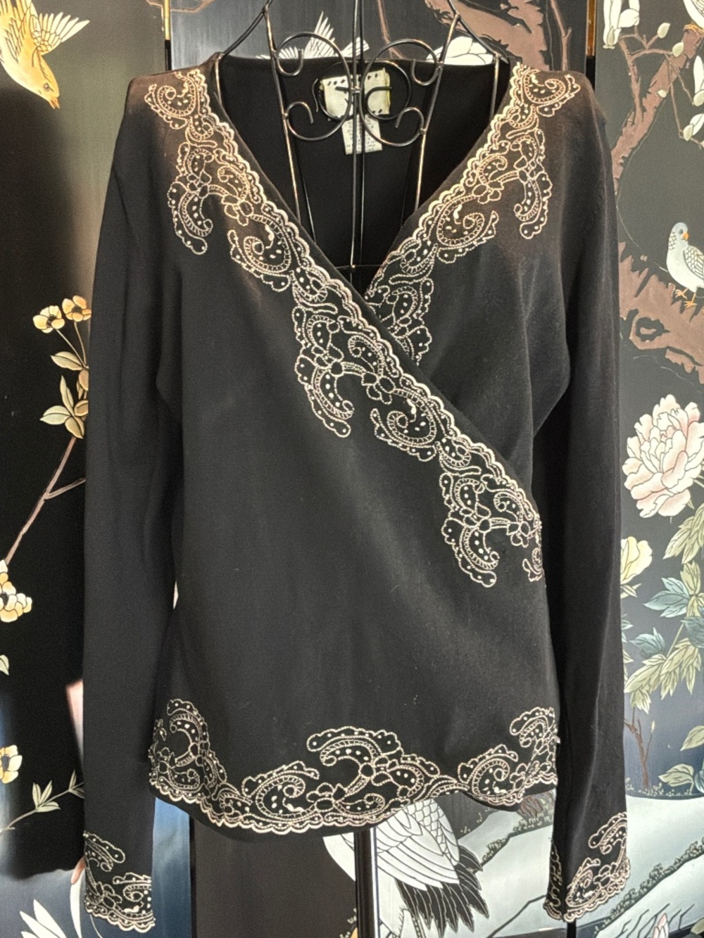 I)e Silk Blend Faux Wrap top Silver embroidery. Vintage size 12